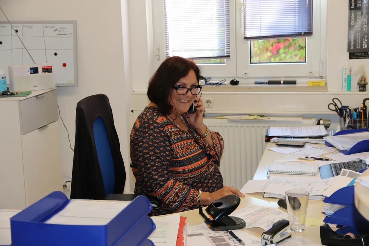 Romana Schabmair, Ihre kompetente Ansprechpartnerin bei Höfler GmbH